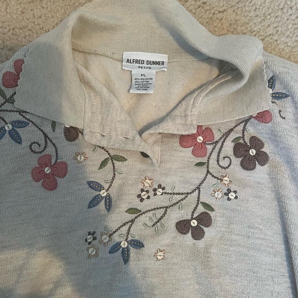 Cottagecore sweater - Picture 2 of 3